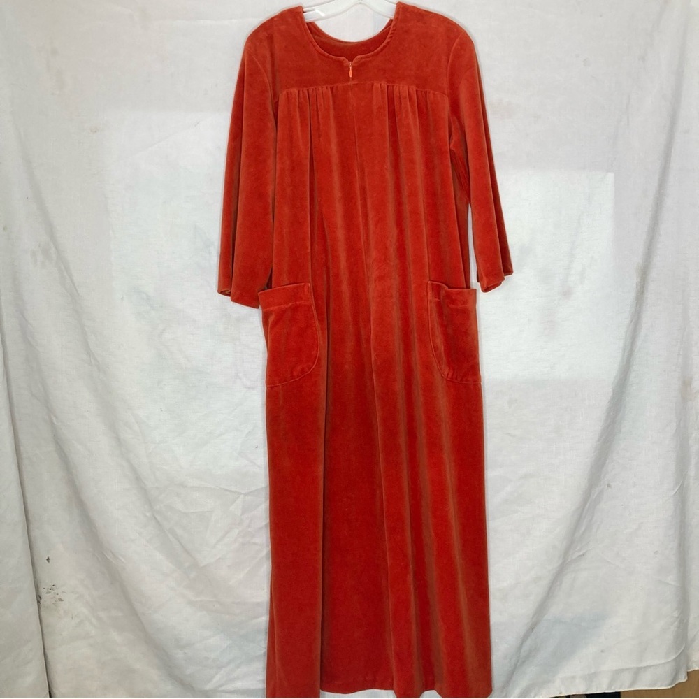 MolyClaire vintage 1970s velvet night gown